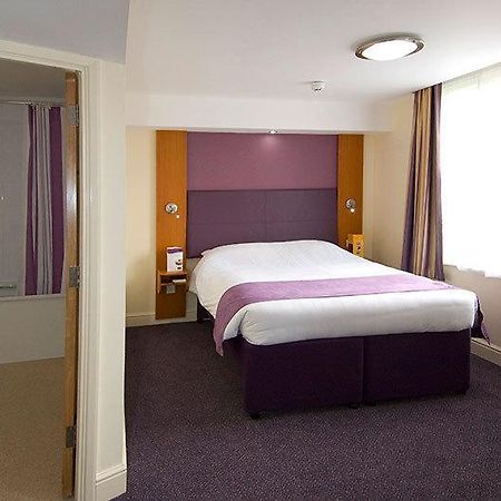 Premier Inn Bournemouth Central Eksteriør billede